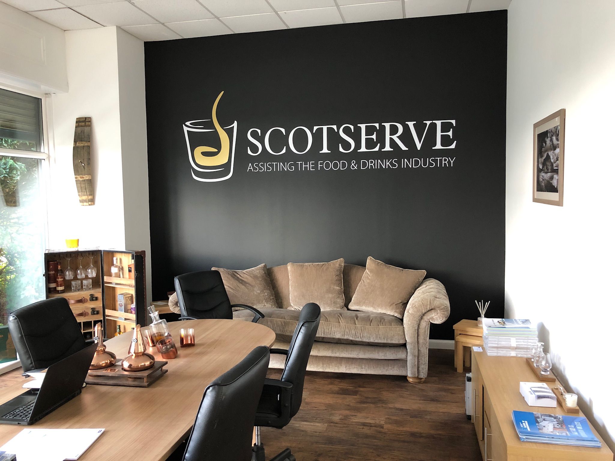 Wall Graphics Murals Signs Coatbridge Glasgow Edinburgh Sign Makers Coatbridge Glasgow Edinburgh Signage Coatbridge Glasgow Edinburgh 3 D Letters Signs Illuminated Signs